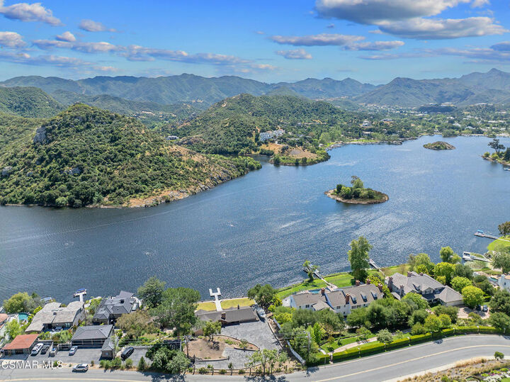 Property Photo:  800 Lake Sherwood Drive  CA 91361 