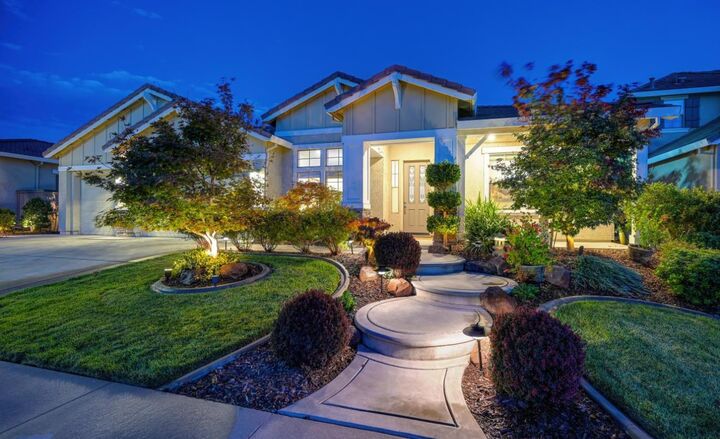 Property Photo: 968 Dusty Stone Loop CA 95765