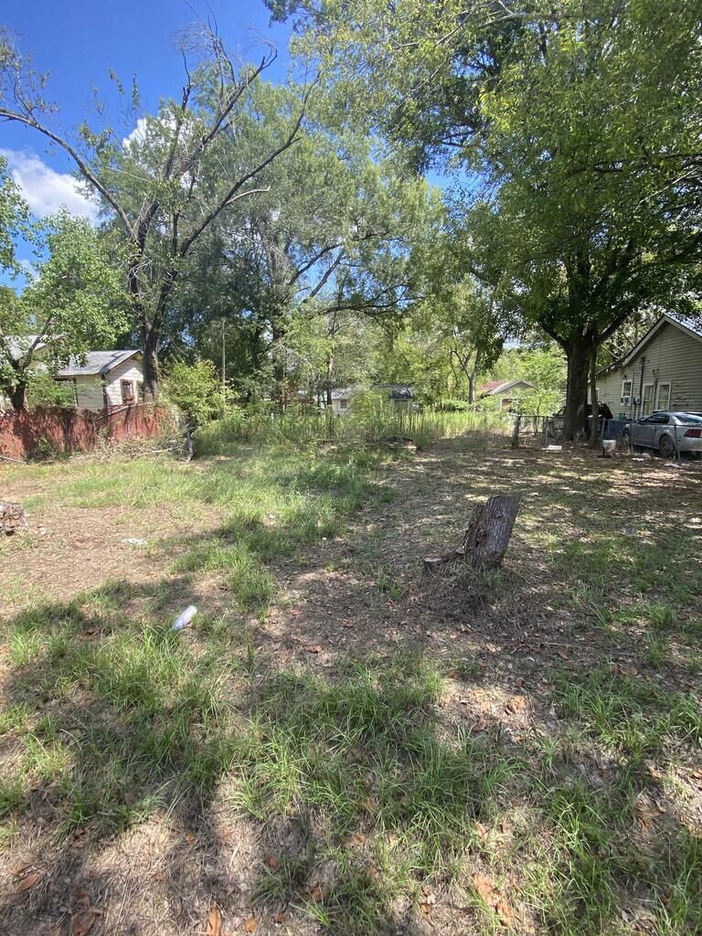 Property Photo:  710 Everett  TX 75904 