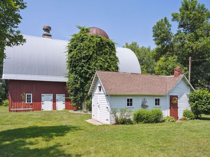 Property Photo:  14425 County Road 112  MN 55363 