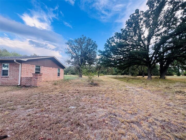 Property Photo:  2484 County Road 2324  TX 75431 