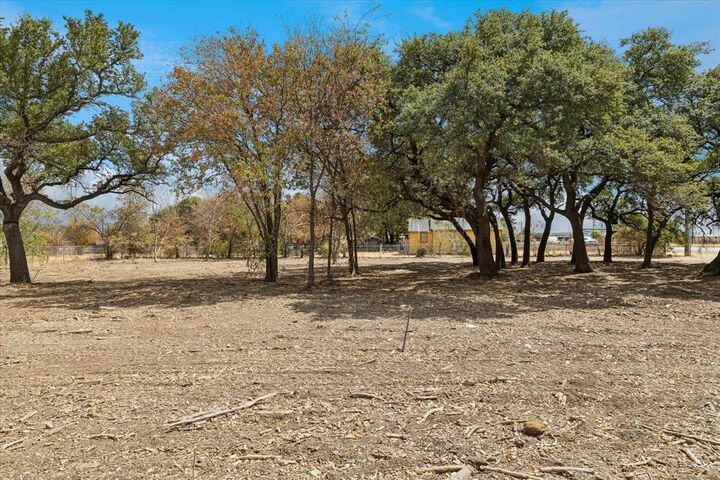 Property Photo:  1514 W Bankhead Highway  TX 76086 