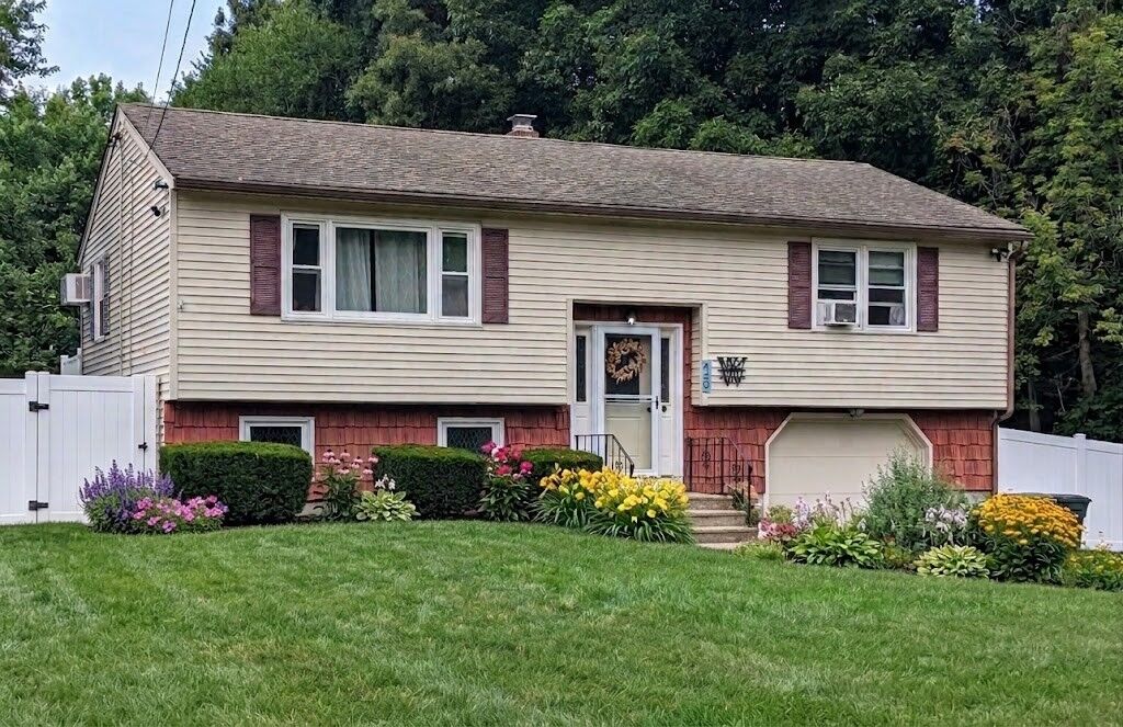 Property Photo:  450 Hartford Ave East  MA 01569 