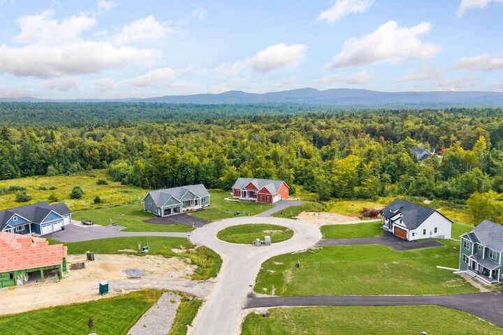 Property Photo:  431 Grady Ln 31  NH 03275 