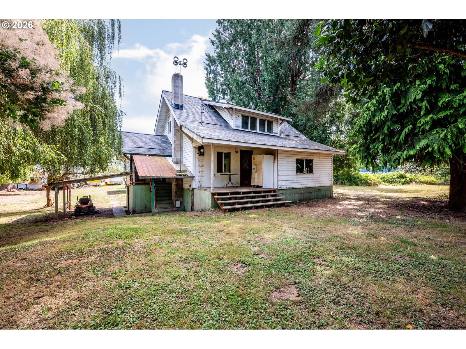 Property Photo: 12270 Marshland Rd OR 97016