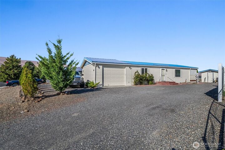 Property Photo:  514 SW Autumn Loop  WA 99349 