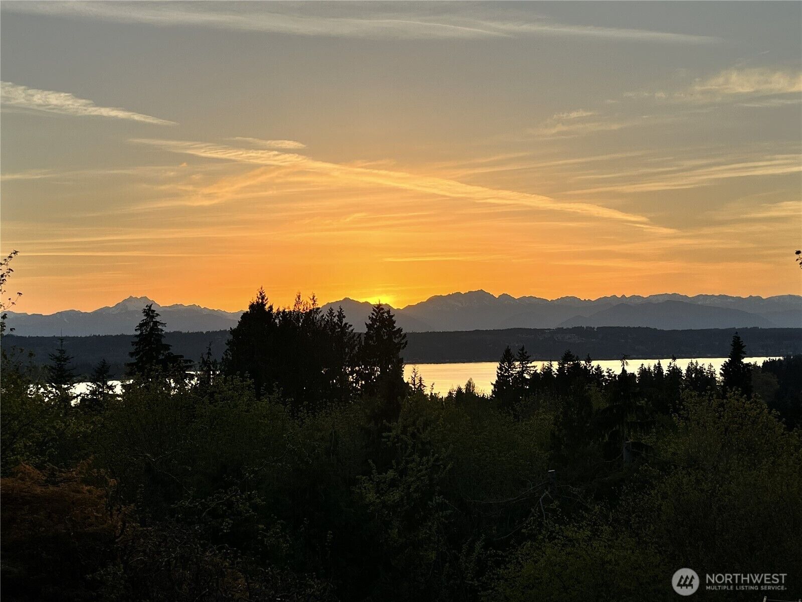 Property Photo: 144 NE Clearview Lane WA 98310