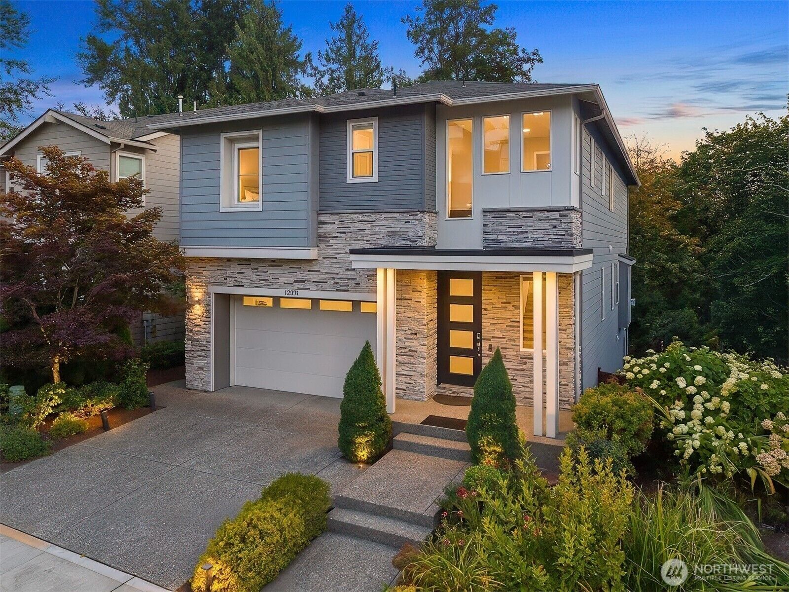 Property Photo:  12099  164th Court NE  WA 98052 