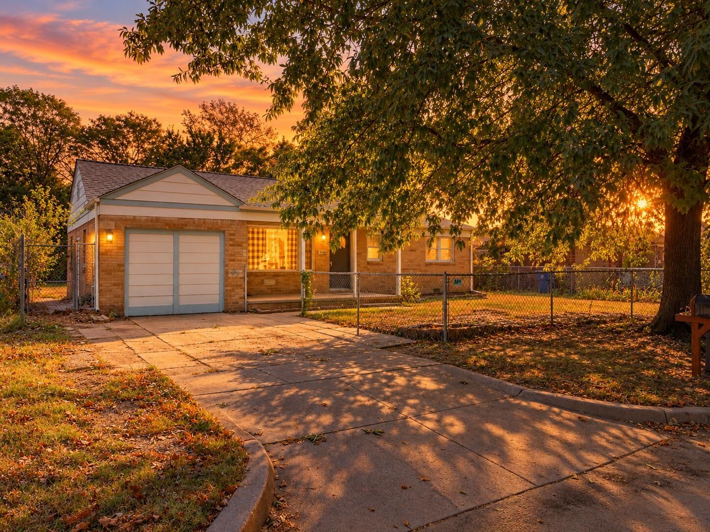 Property Photo:  2820 S Mosley St  KS 67216-1121 
