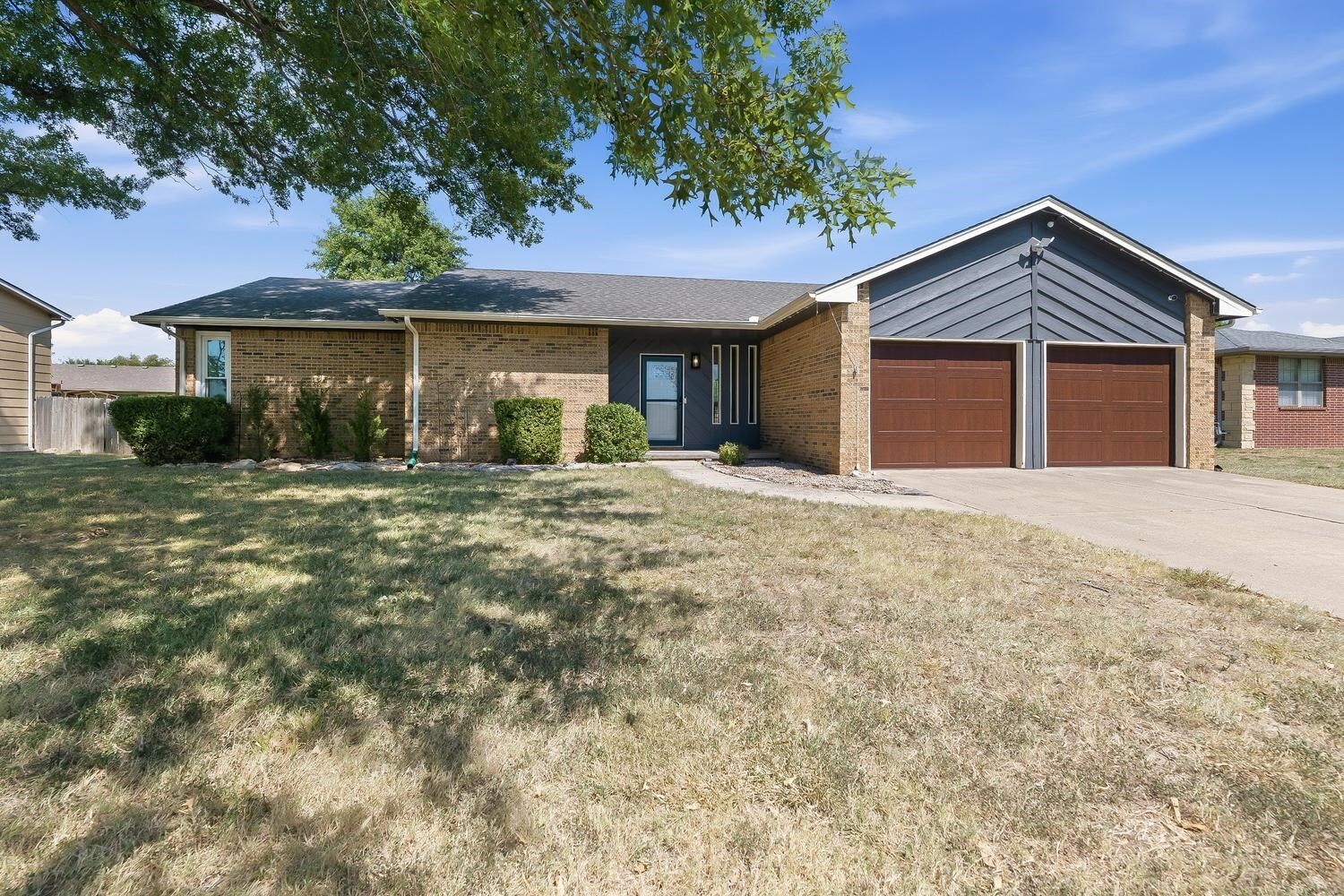 Photo de la propriété: 120 E Shady Brook Ln KS 67037