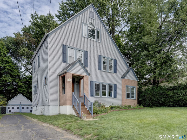 Property Photo:  11 Dix Road  CT 06109 