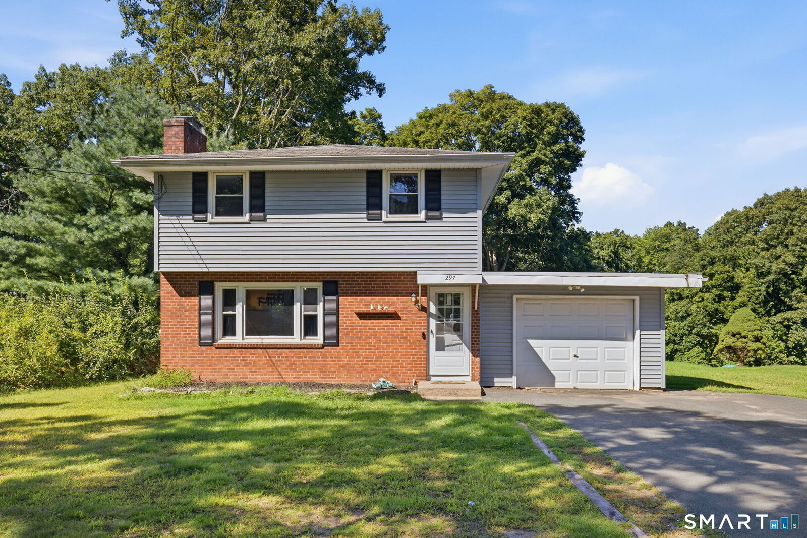 Property Photo:  297 Lake Street  CT 06066 