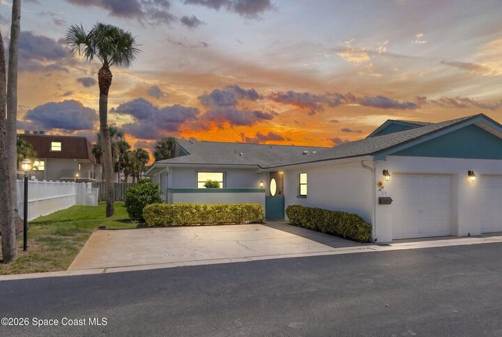 Property Photo: 290 Paradise Boulevard FL 32903