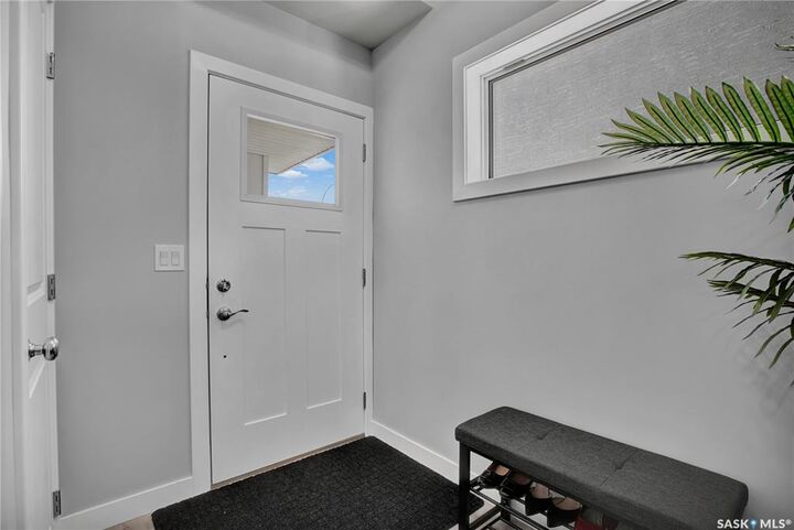 Property Photo:  143 Barrett Street  SK S7W 0Z8 