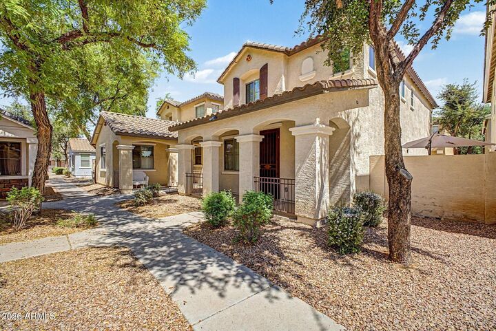 Property Photo:  108 E Palomino Drive  AZ 85296 