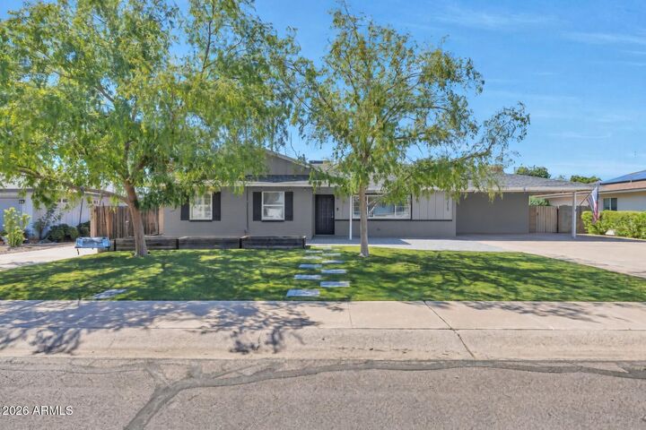 Property Photo:  8215 E Cambridge Avenue  AZ 85257 