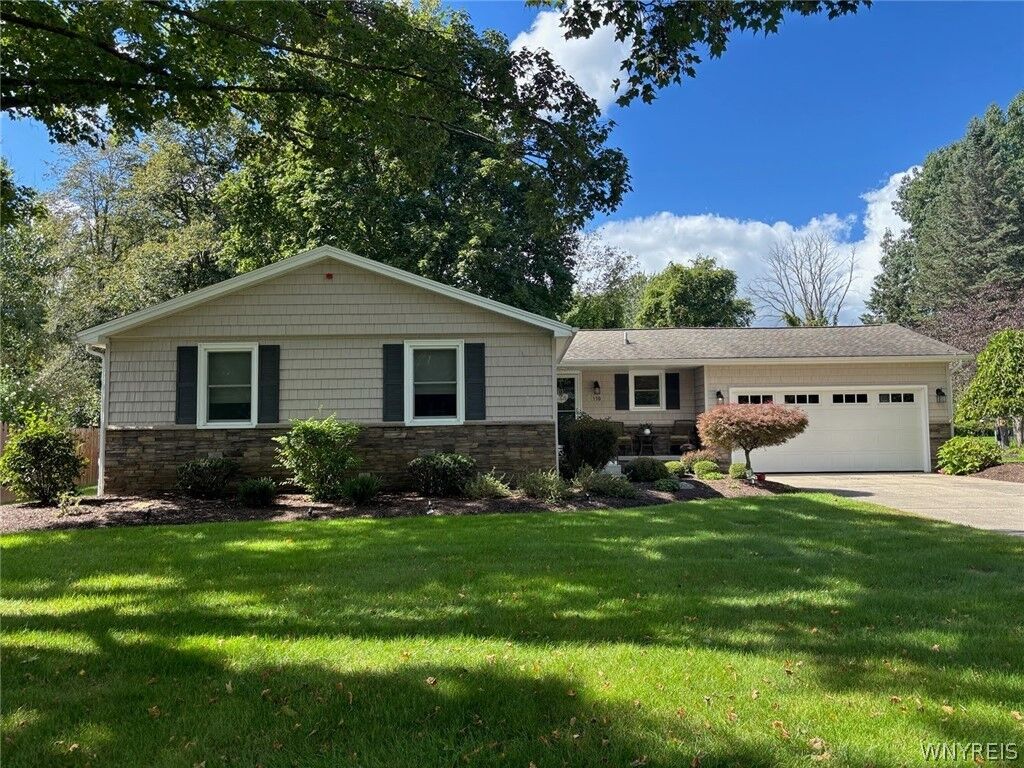 Property Photo:  110 Fieldstone Drive  NY 14072 