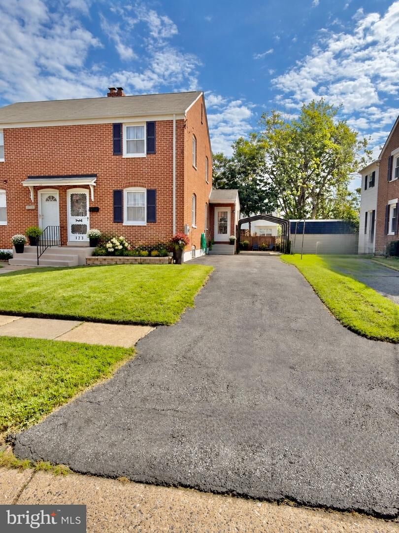 Property Photo: 123 Kentucky Avenue DE 19804