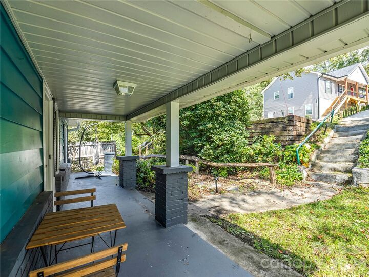 Property Photo:  91 Deaver Street  NC 28806 