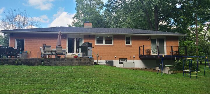 Property Photo: 29 Brentwood NE Drive OH 43055