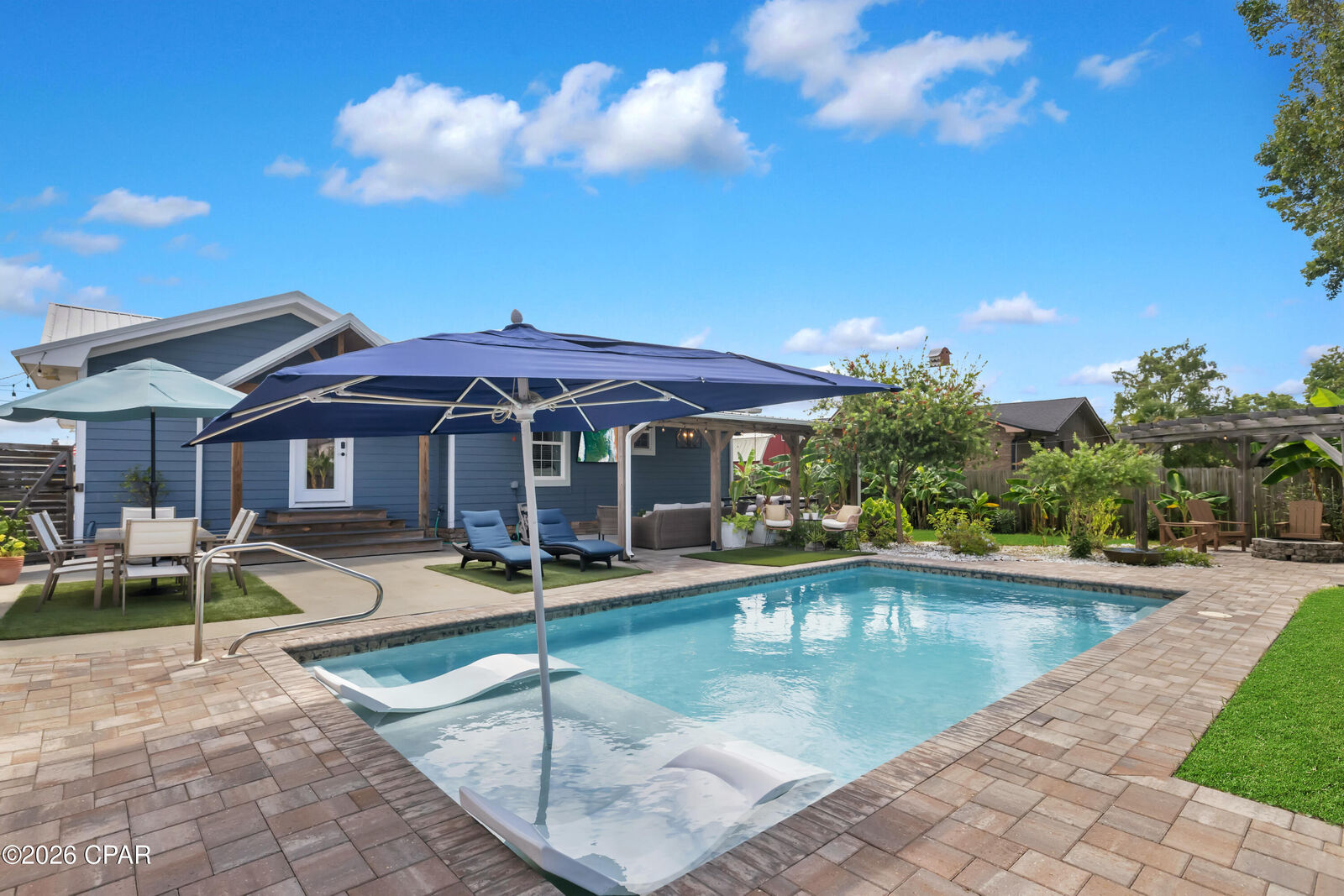 Property Photo:  212 Kentucky Avenue  FL 32444 