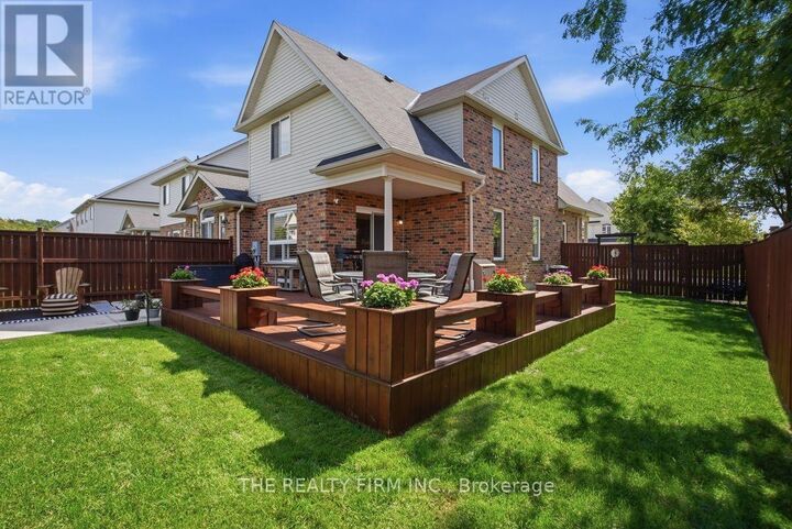 Property Photo: 914 Silverfox Crescent ON N6G 0N6
