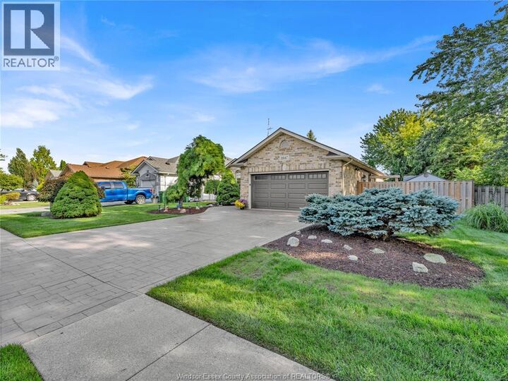 Property Photo:  11647 Dillon  ON N8P 1L3 