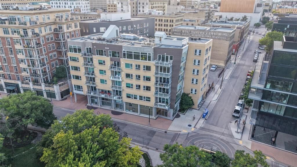 Property Photo:  300 Waterfront Drive  MB R3B 0G5 