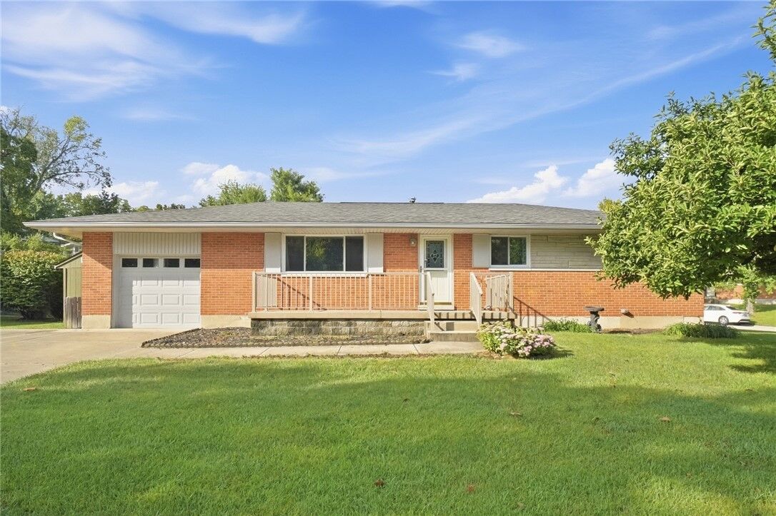 Property Photo:  2924 Eckley Boulevard  OH 45449 