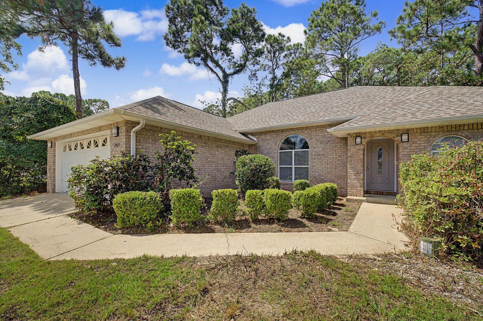 Property Photo: 2419 Basswood Drive FL 32566