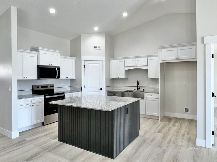 Property Photo:  565 Blackstone Drive  NV 89815 