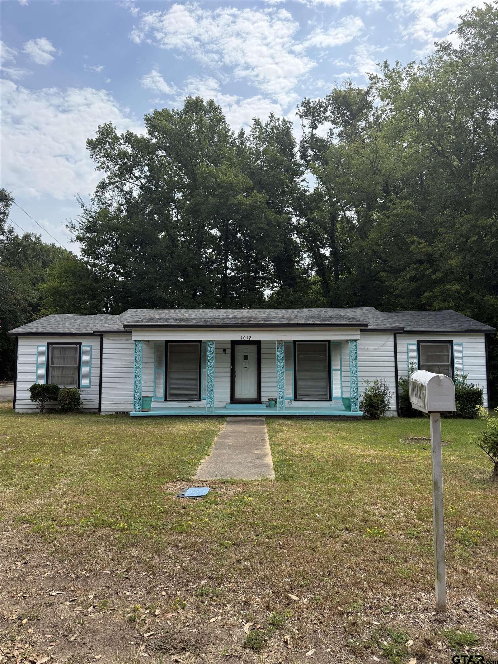 Property Photo:  1012 Harmon Dr  TX 75602 