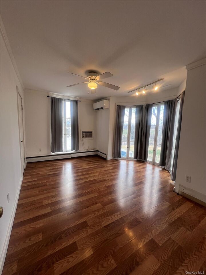 Property Photo: 67 Old Albany Post Road 6 NY 12572