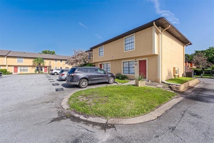 Property Photo: 7476 Woodburn Court 38 FL 32792