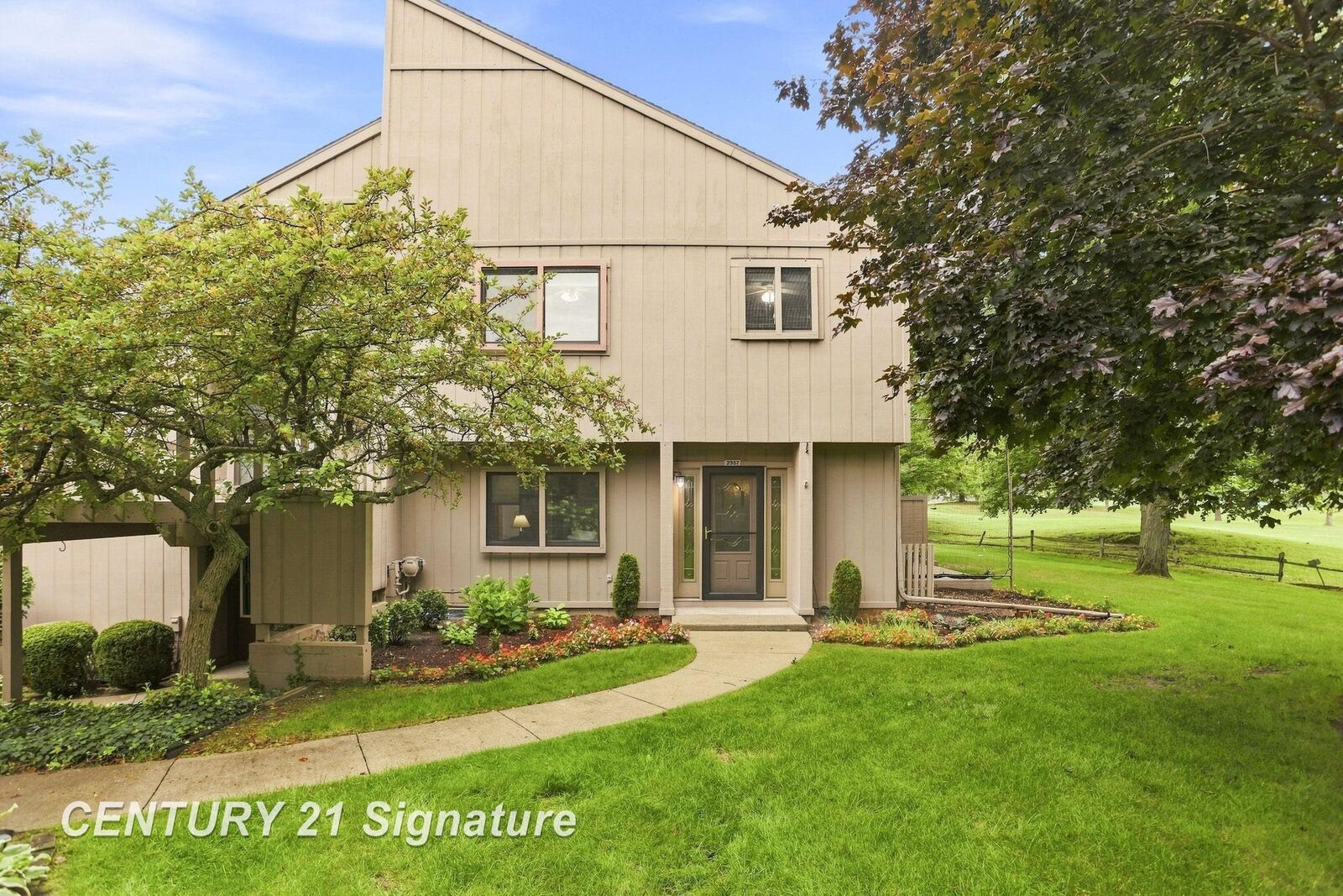 Property Photo:  2357 Bay Woods Court  MI 48706 