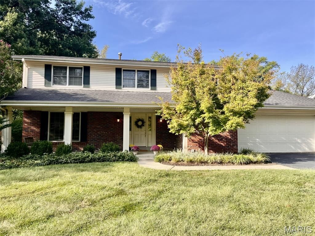 Property Photo: 128 Country Creek Court MO 63011