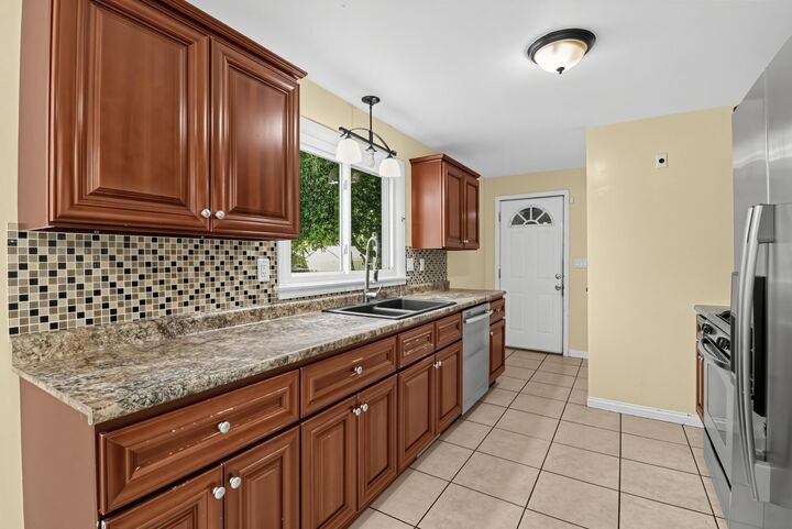 Property Photo: 2605 James Blvd WI 53403