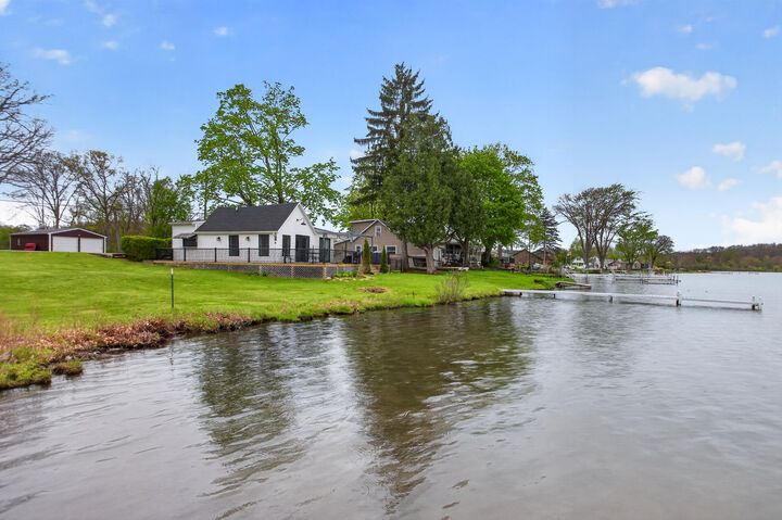 Property Photo:  622 Swains Lake Drive  MI 49237 