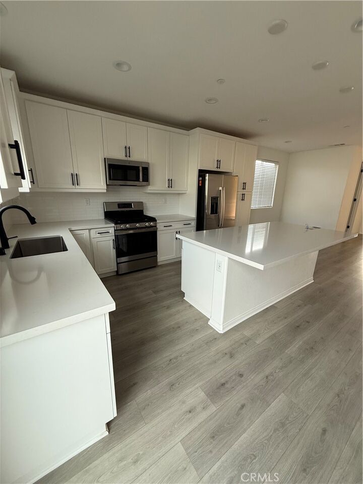 Property Photo: 32804 Dahl CA 92584