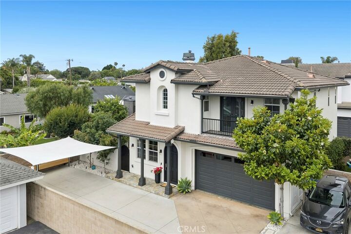 Property Photo:  273 Mesa  CA 92627 
