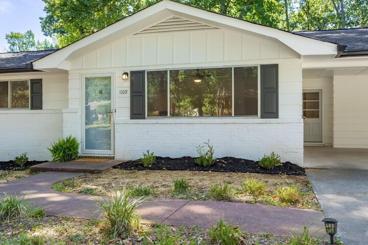 Property Photo:  1109 Peerless Drive NW  TN 37312 