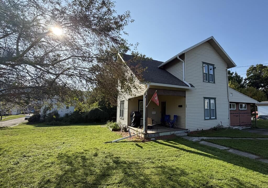 Property Photo: 122 S River St PA 18810
