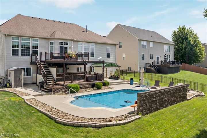 Property Photo:  3898 Kenway Boulevard  OH 44685 