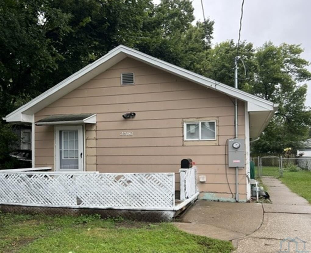 Property Photo:  2516 W 6th  IA 51103 