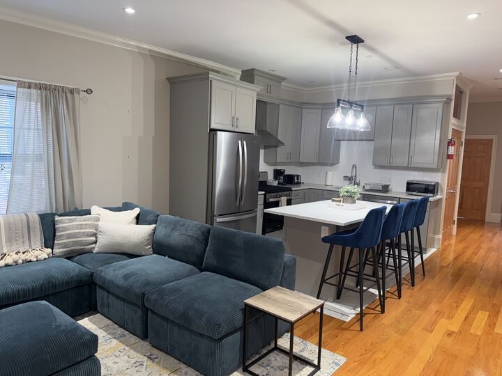 Property Photo: 399 Broadway 3 MA 02150