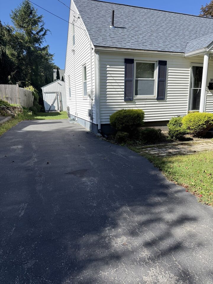 Property Photo:  58 Bailey St  MA 01602 