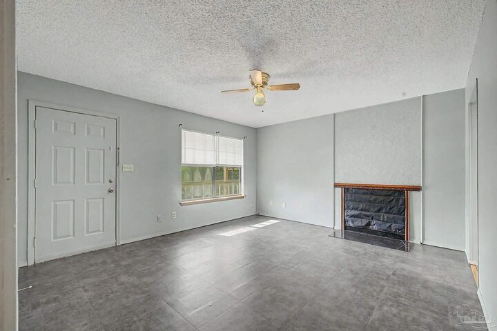 Property Photo:  2811 Langley Ave 215  FL 32504 