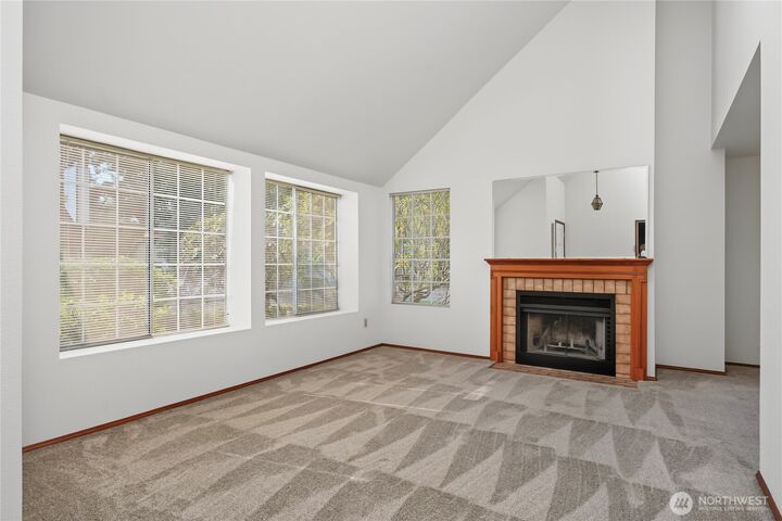 Property Photo: 422 S 329th Lane WA 98003