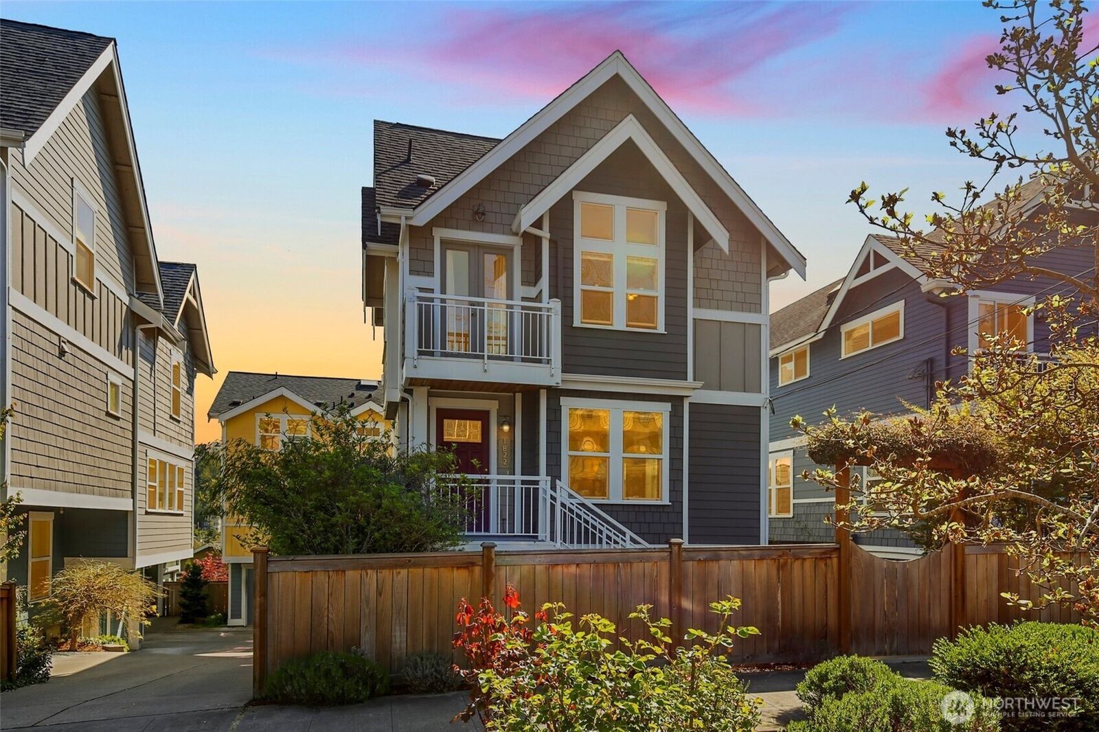 Property Photo: 1822 27th Avenue WA 98122