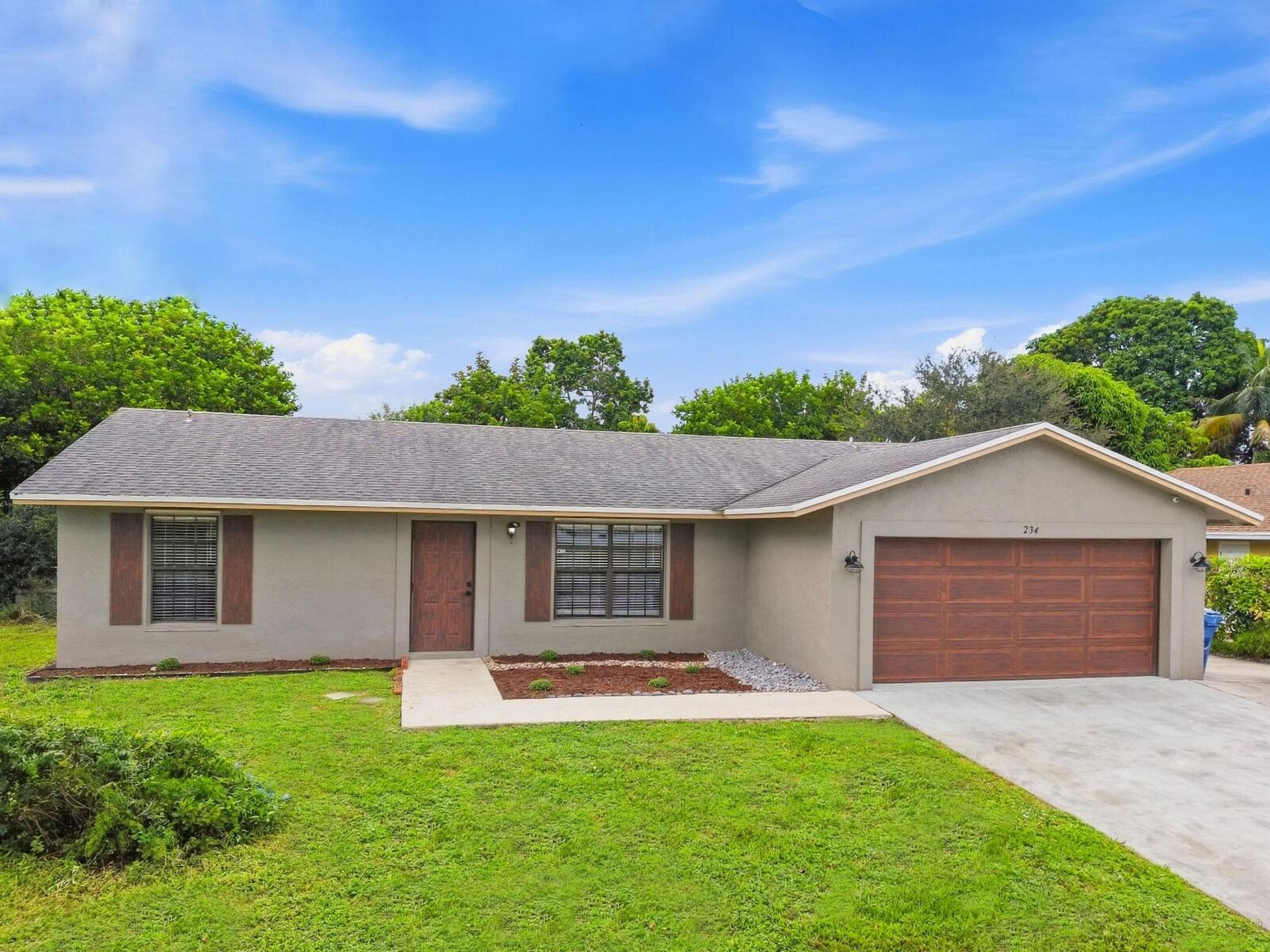 Property Photo:  234 La Mancha Avenue  FL 33411 